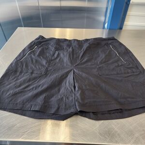 Athleta Black Women's Athletic Shorts with Zip Pockets